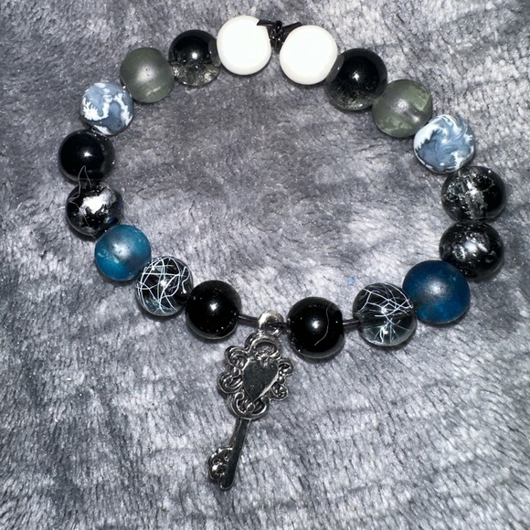 Custom made bracelets - Picture 7 of 11